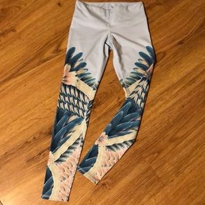 ALO Feather leggings